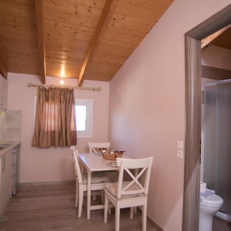 Studios Artemis Lefkada City Екстер'єр фото