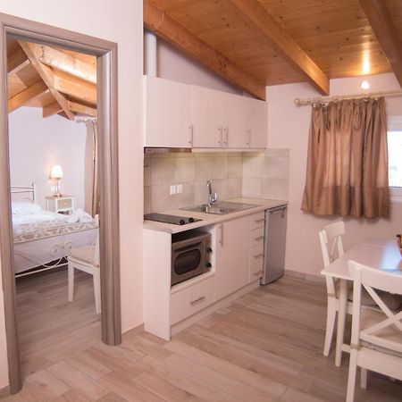 Studios Artemis Lefkada City Екстер'єр фото