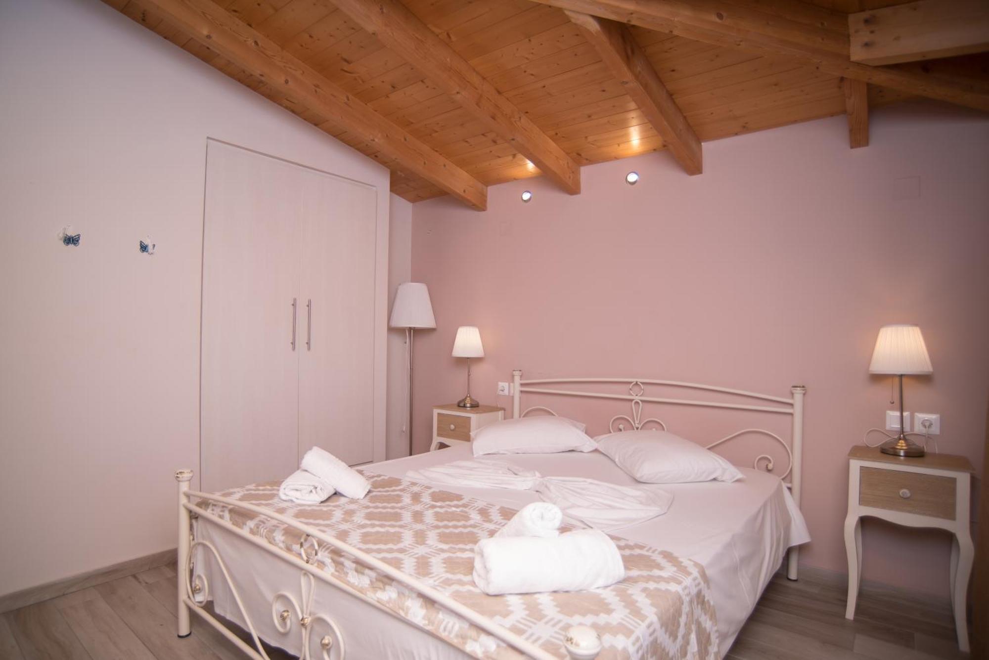 Studios Artemis Lefkada City Екстер'єр фото