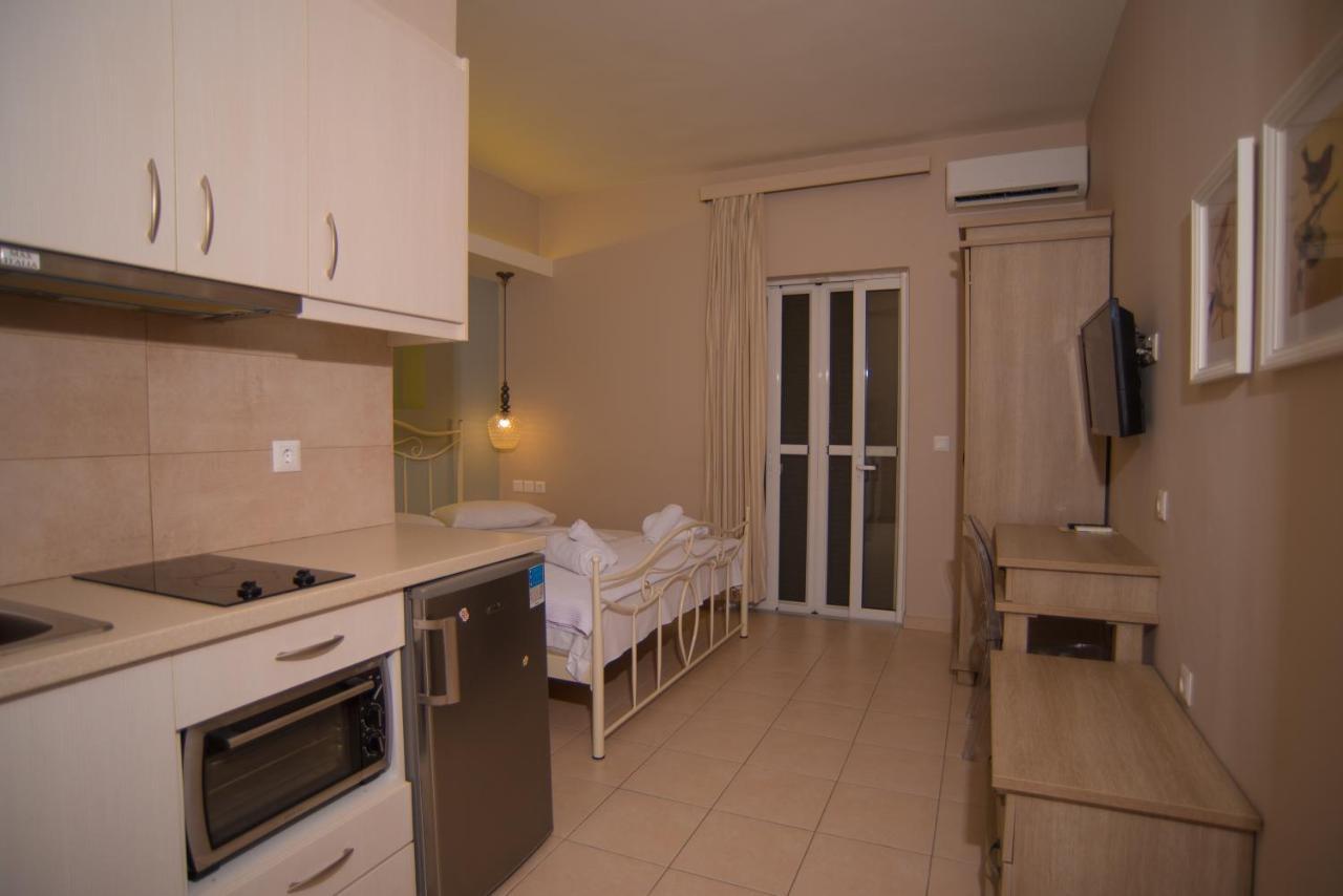 Studios Artemis Lefkada City Екстер'єр фото
