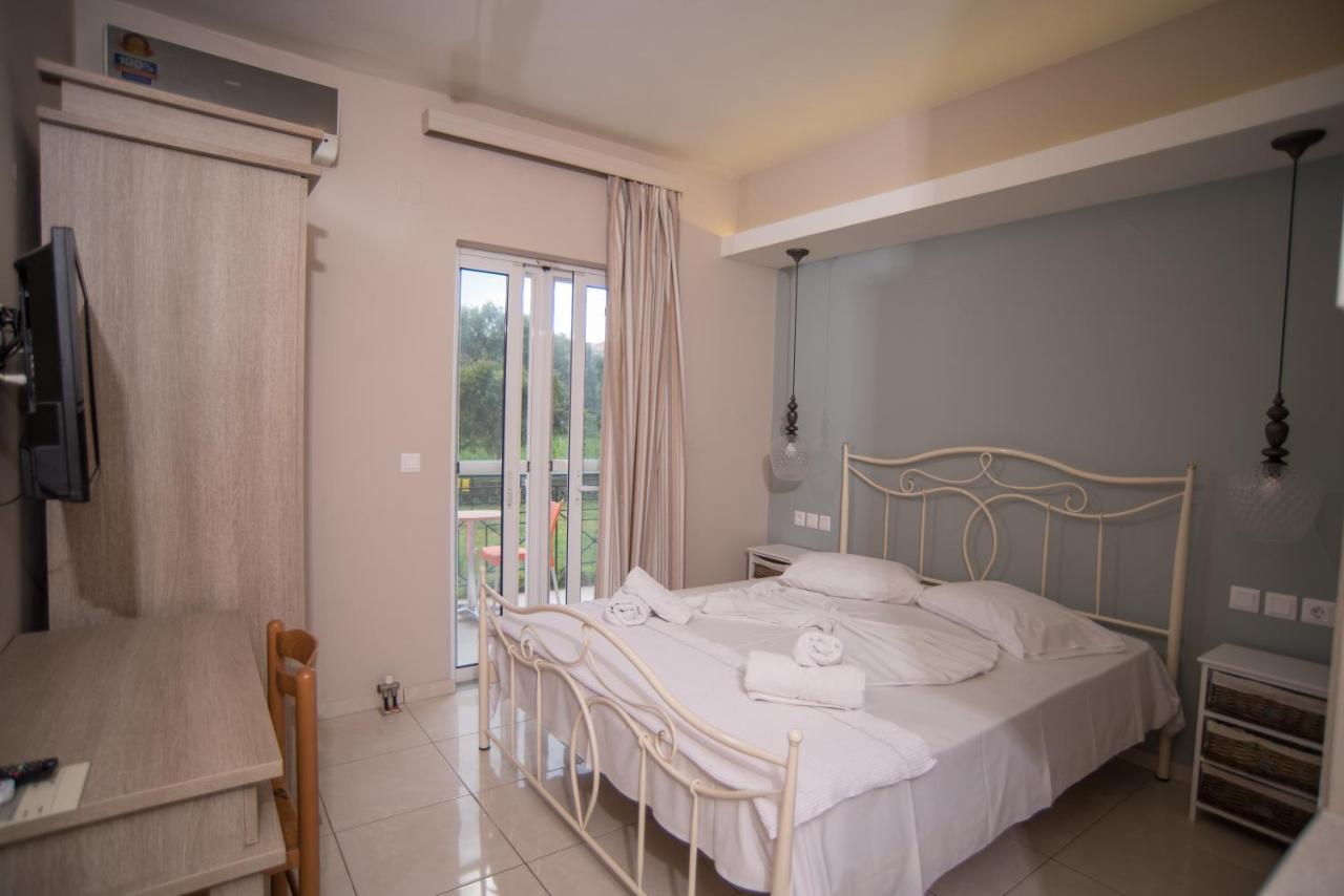 Studios Artemis Lefkada City Екстер'єр фото