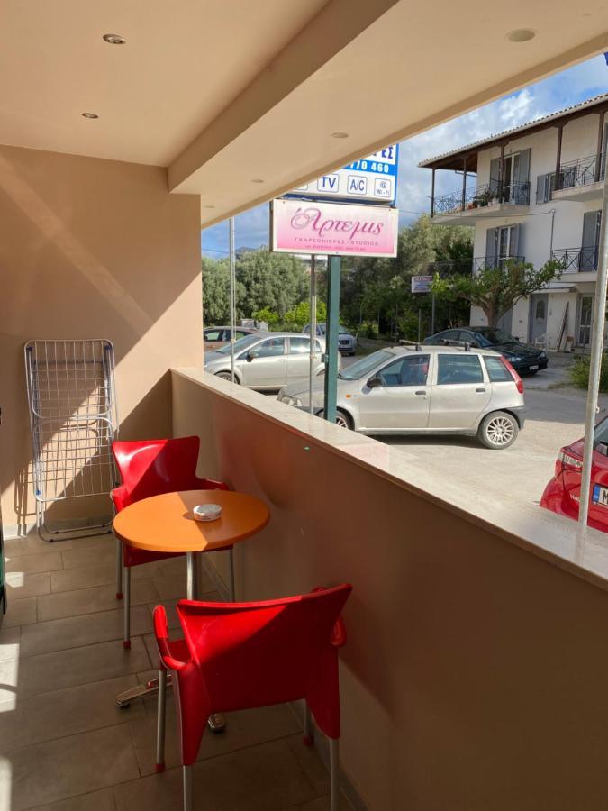 Studios Artemis Lefkada City Екстер'єр фото